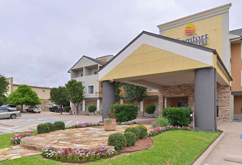 ホテル Comfort Inn & Suites Frisco   Plano