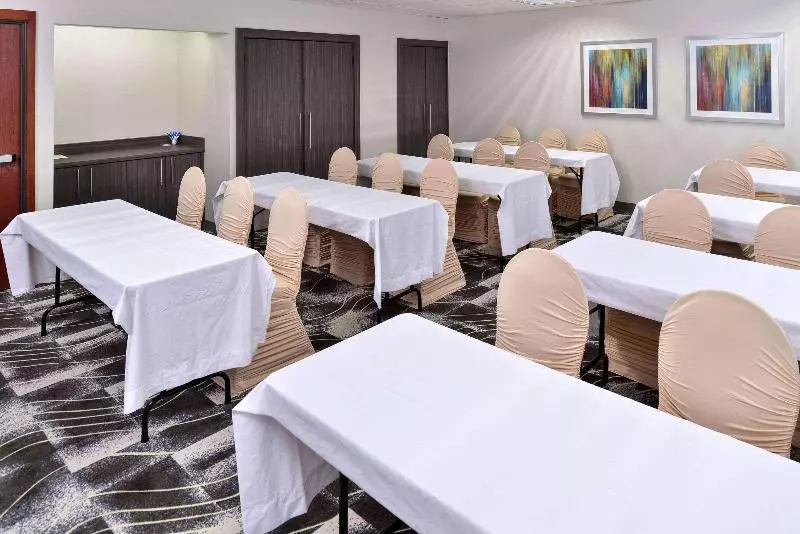 Отель Comfort Inn & Suites Frisco   Plano