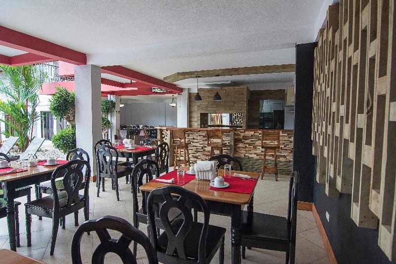 La Fortuna Downtown Hotel Boutique