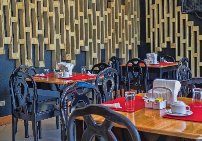 La Fortuna Downtown Hotel Boutique