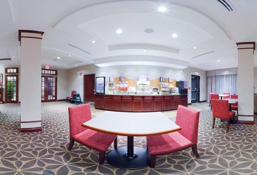 Holiday Inn Express Hotel & Suites Brockville, An Ihg