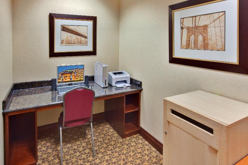 Holiday Inn Express Hotel & Suites Brockville, An Ihg