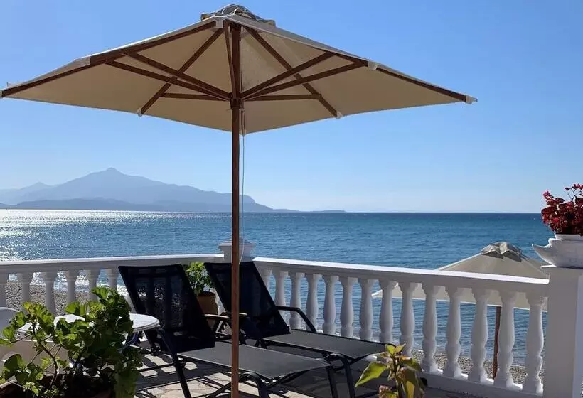 Hotel Potokaki Beachfront