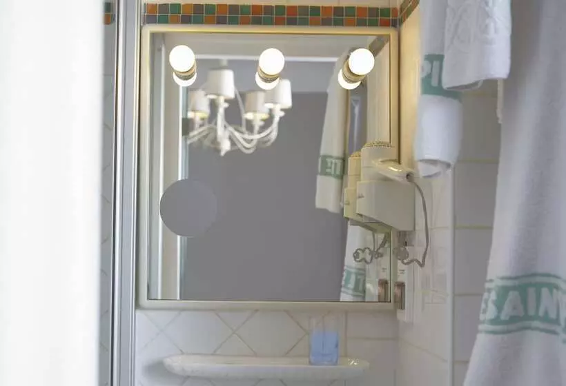 Hotel Hôtel Saint Pierre