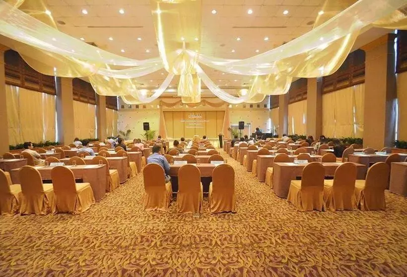 The City Hotel Sriracha By Bbh Japan