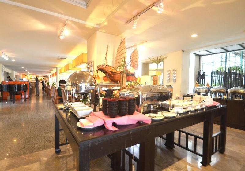 The City Hotel Sriracha By Bbh Japan