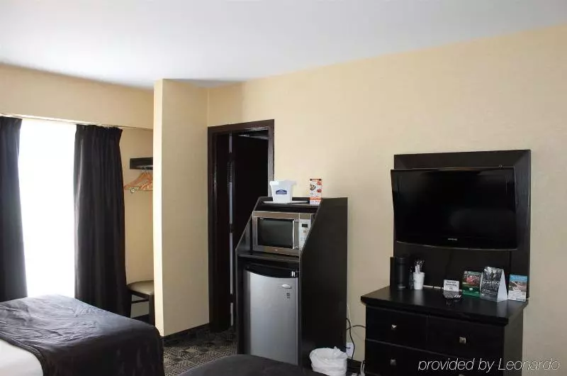 호텔 Travelodge By Wyndham Sarnia