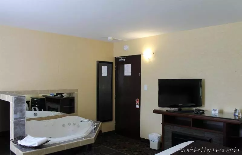 호텔 Travelodge By Wyndham Sarnia