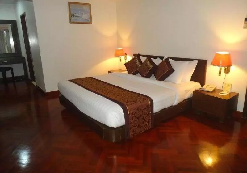 هتل Yangon