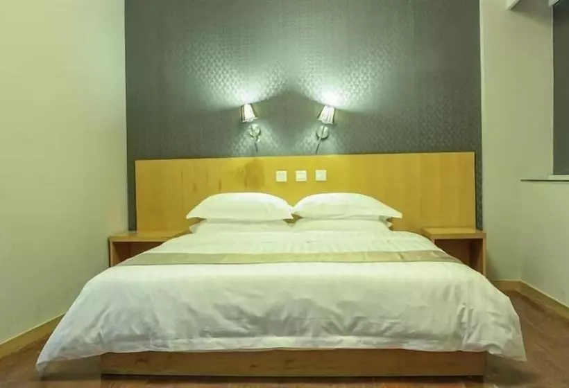 Hotel Ramada Encore By Wyndham Qingdao Shinan