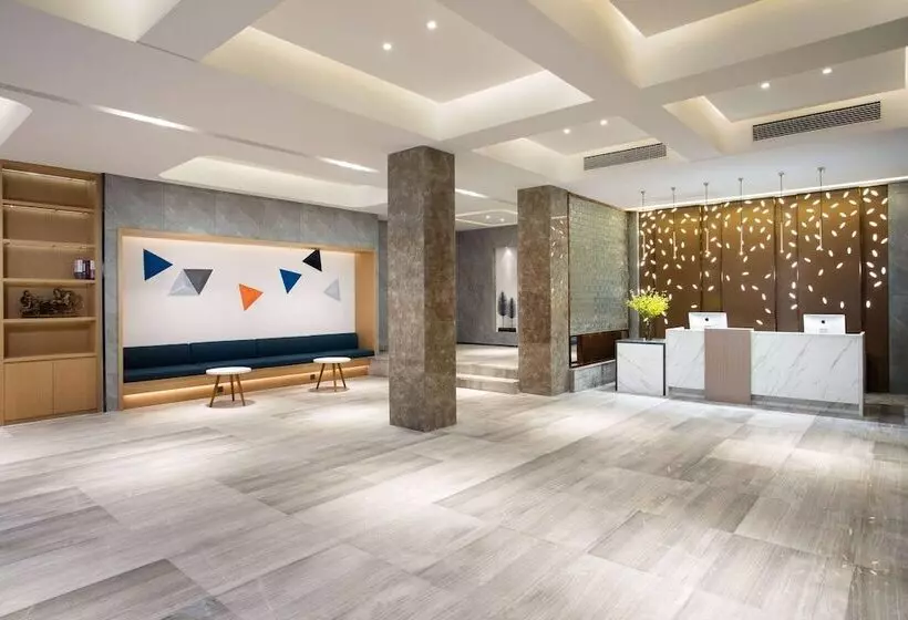 Hotel Ramada Encore By Wyndham Qingdao Shinan