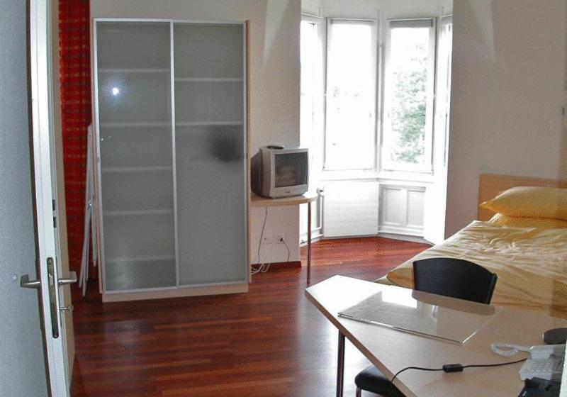 Accademia Apartments