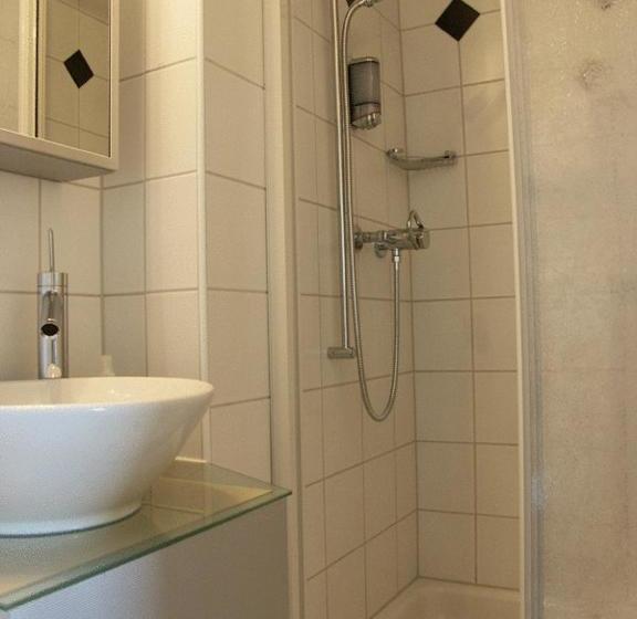 Accademia Apartments