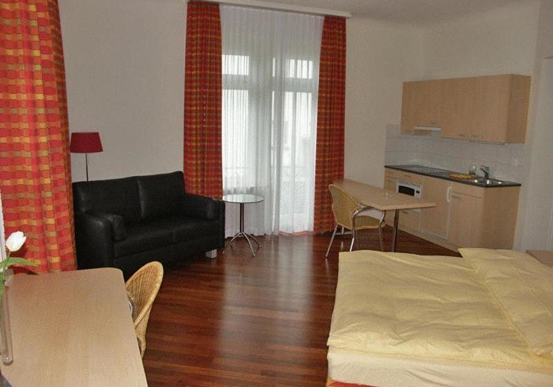 Accademia Apartments