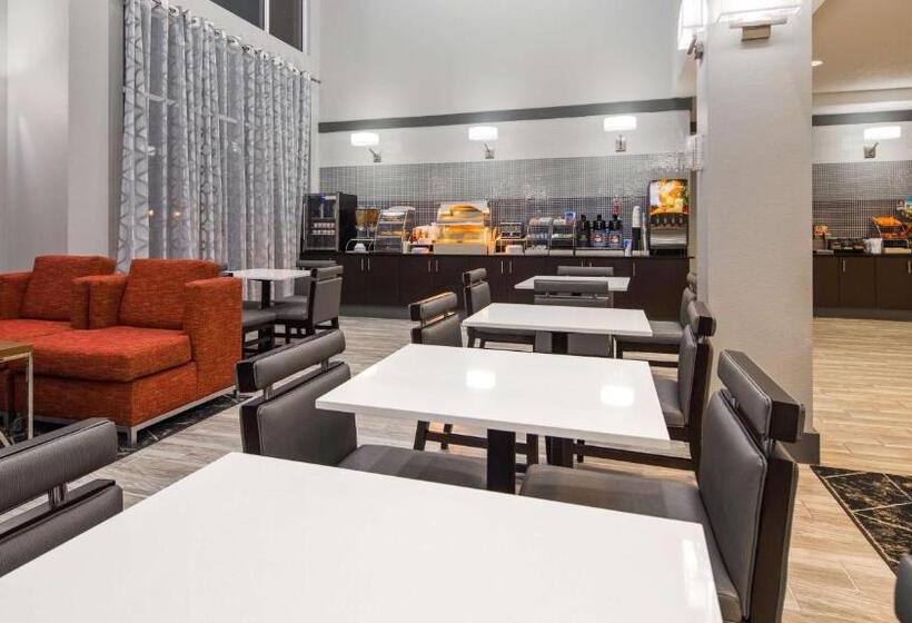 Best Western Plus Philadelphia Choctaw Hotel And Suites