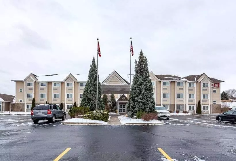 酒店 Best Western Plus Woodstock Inn & Suites