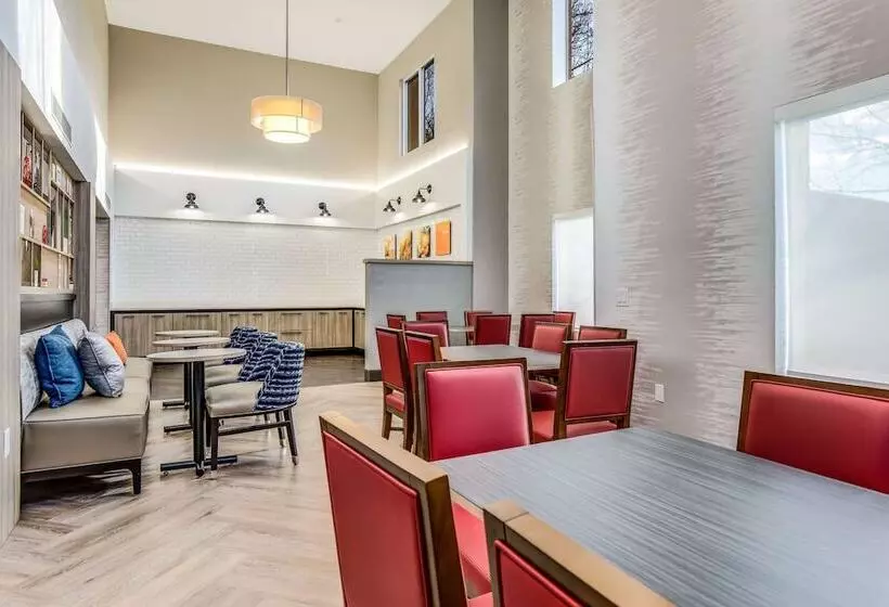 酒店 Comfort Inn & Suites