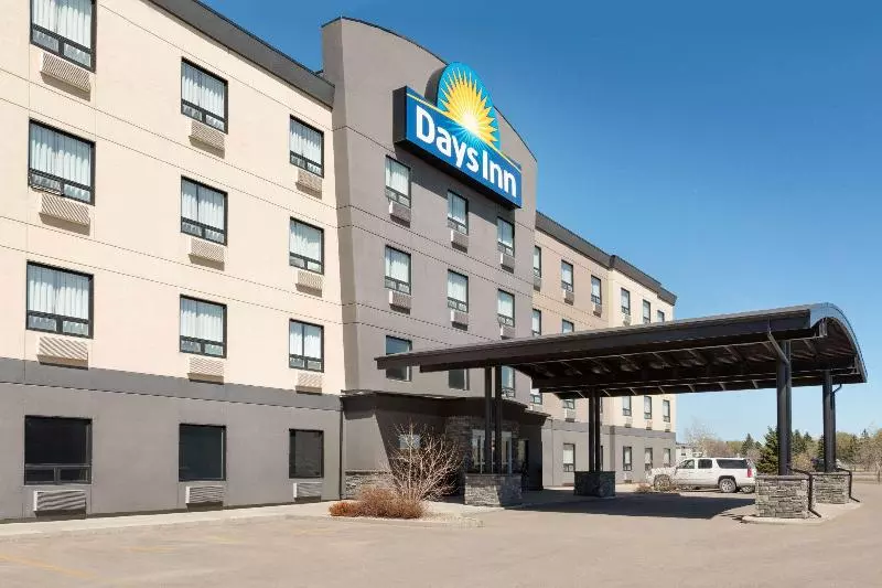 Hotel Days Inn By Wyndham Regina Airport West