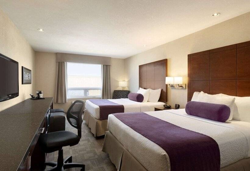 هتل Days Inn By Wyndham Regina Airport West