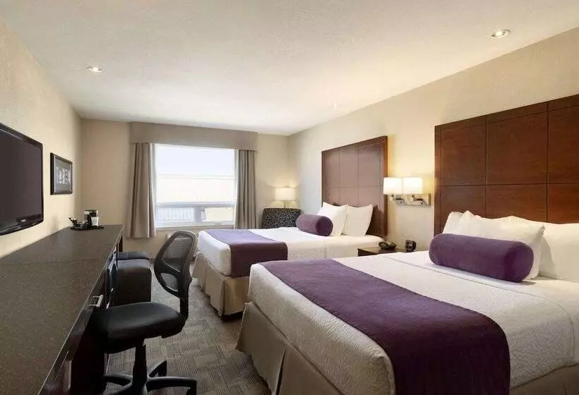 Hotel Days Inn By Wyndham Regina Airport West
