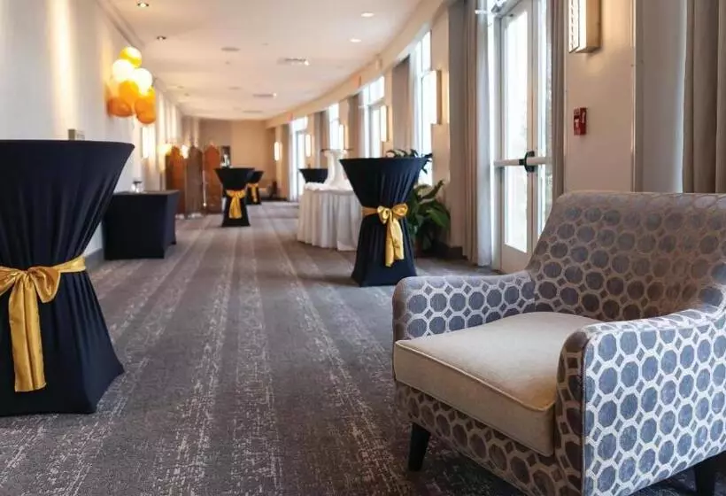 Holiday Inn Hotel & Suites Orange Park Wells Rd