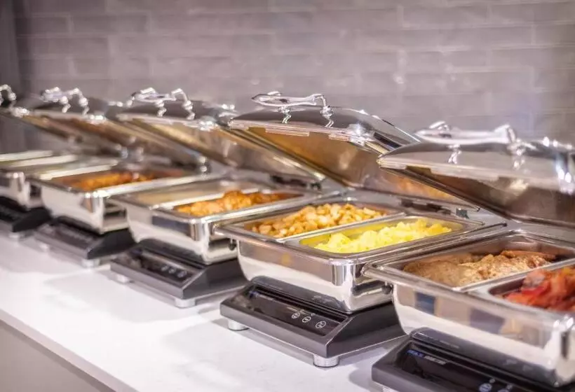 Holiday Inn Hotel & Suites Orange Park Wells Rd