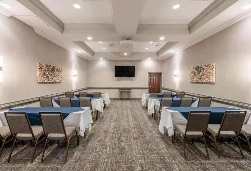 Holiday Inn Hotel & Suites Orange Park Wells Rd