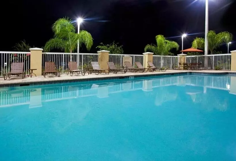 Holiday Inn Hotel & Suites Orange Park Wells Rd