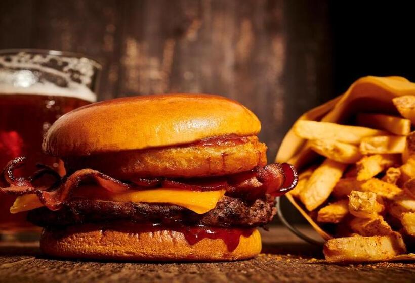 Holiday Inn Hotel & Suites   Orange Park   Wells Rd