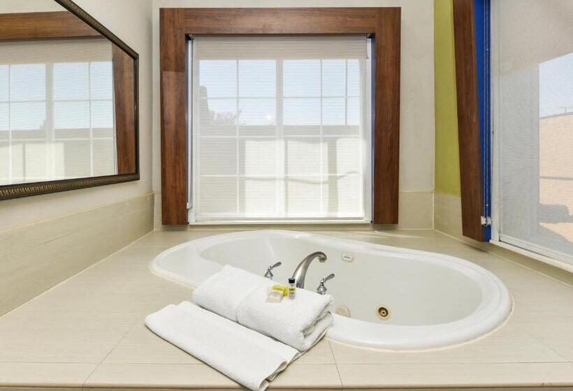 호텔 Holiday Inn Express & Suites Corona, An Ihg