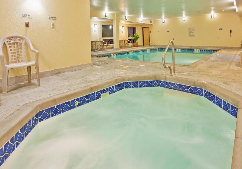 Holiday Inn Express Hotel & Suites El Dorado, An Ihg