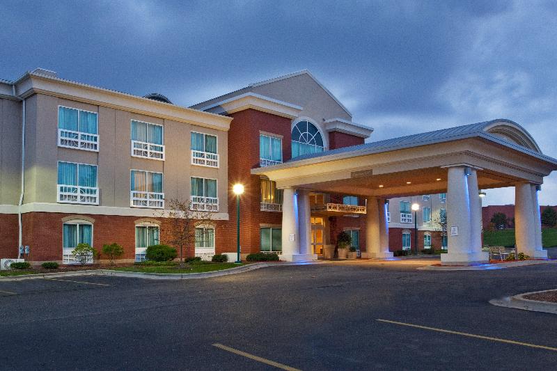 Holiday Inn Express Hotel & Suites Grand Rapids North, An Ihg