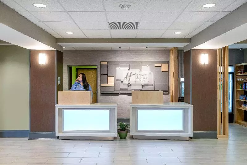 فندق Holiday Inn Express & Suites Grenada, An Ihg