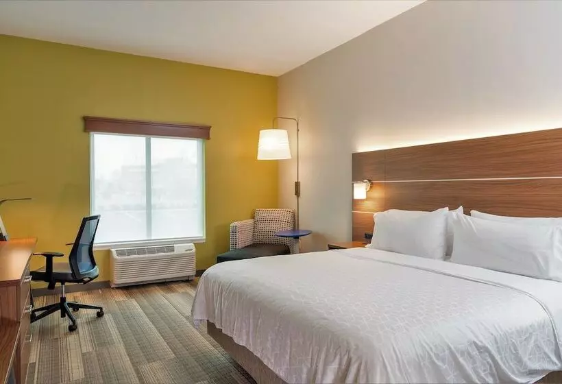 Holiday Inn Express Hotel & Suites Hagerstown, An Ihg