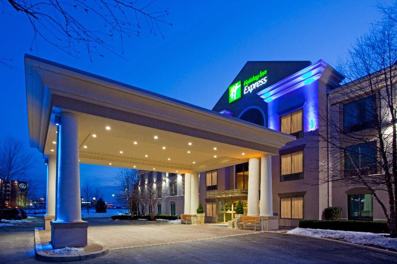 Holiday Inn Express Hotel & Suites Hagerstown, An Ihg