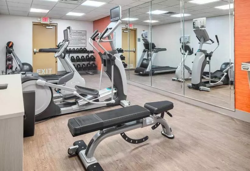 Hotelli Holiday Inn Express & Suites Macon I 475, An Ihg