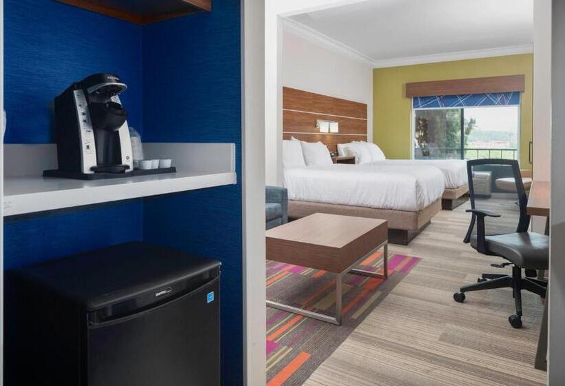 فندق Holiday Inn Express & Suites Macon   I 475, An Ihg