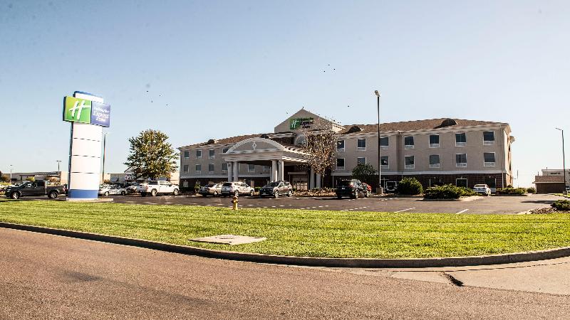 Holiday Inn Express Hotel & Suites Sedalia, An Ihg