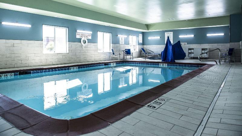 Holiday Inn Express Hotel & Suites Sedalia, An Ihg