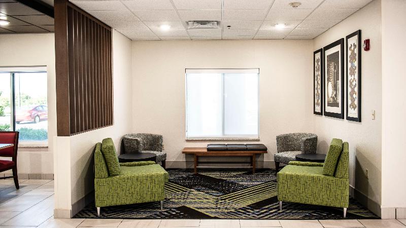 Holiday Inn Express Hotel & Suites Sedalia, An Ihg