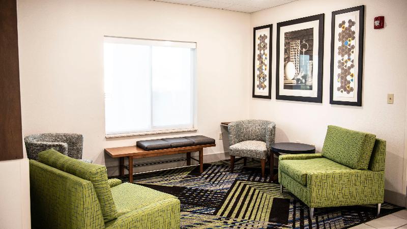 Holiday Inn Express Hotel & Suites Sedalia, An Ihg