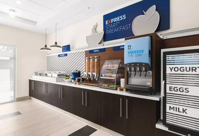 Holiday Inn Express Hotel & Suites Willows, An Ihg