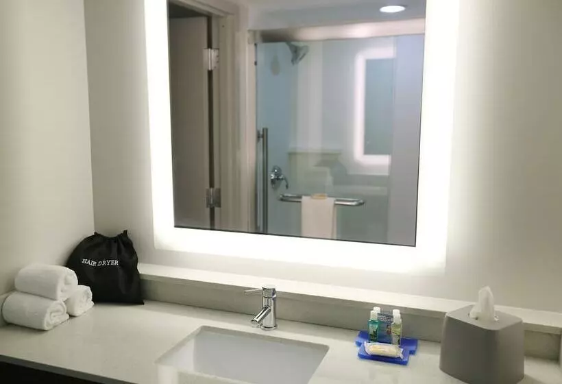 Otel Holiday Inn Express   Biloxi   Beach Blvd, An Ihg