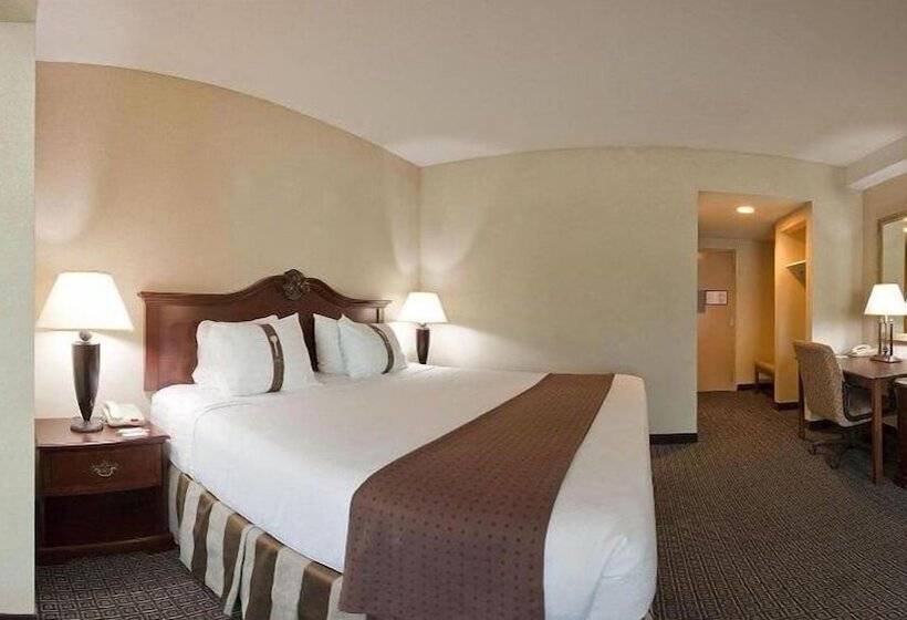 فندق Holiday Inn Express   Biloxi   Beach Blvd, An Ihg