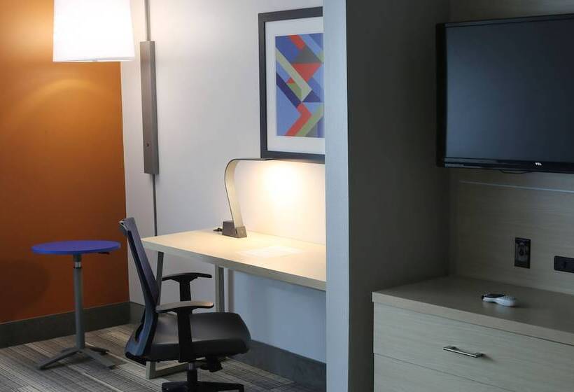 فندق Holiday Inn Express   Biloxi   Beach Blvd, An Ihg