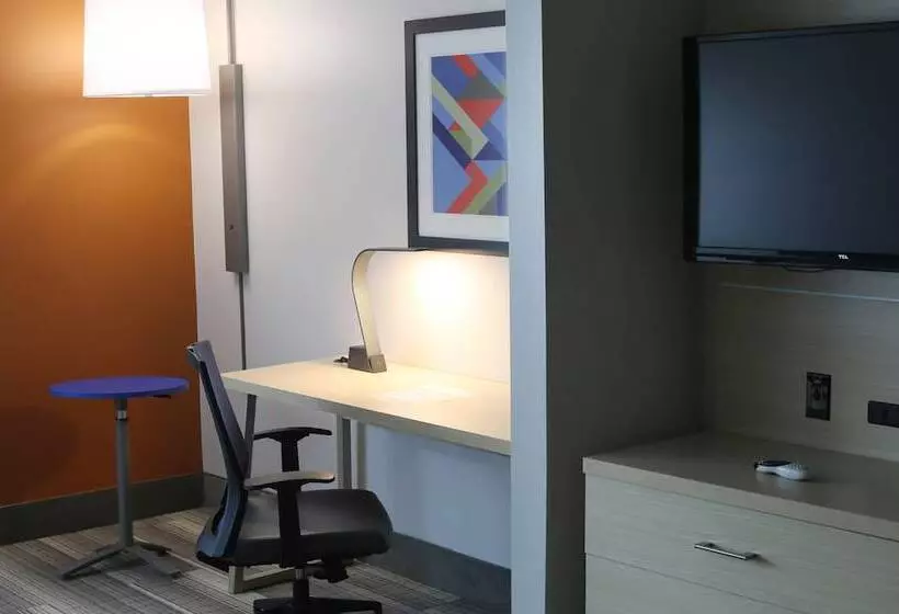 Otel Holiday Inn Express   Biloxi   Beach Blvd, An Ihg