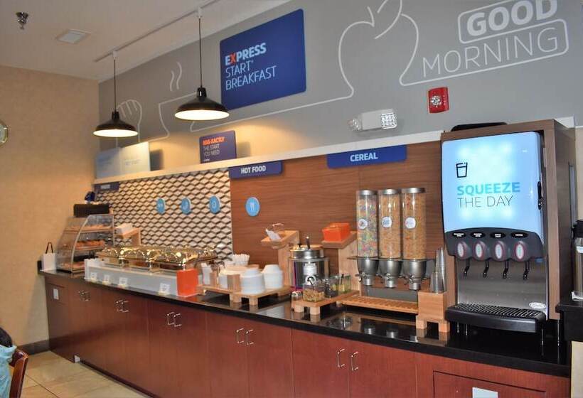 هتل Holiday Inn Express Kansas City Liberty Missouri, An Ihg