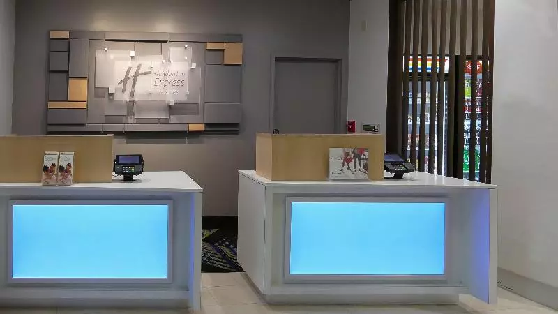 酒店 Holiday Inn Express St. Petersburg North / I 275, An Ihg