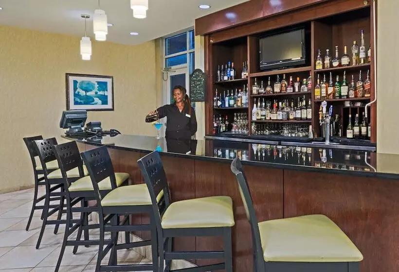 Отель Holiday Inn Statesboro University Area, An Ihg