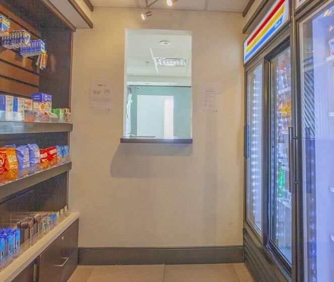 ホテル Holiday Inn & Suites Spring   The Woodlands